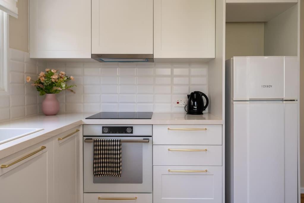 Cozy Nerina Cottage At Harbour Paphos Bagian luar foto